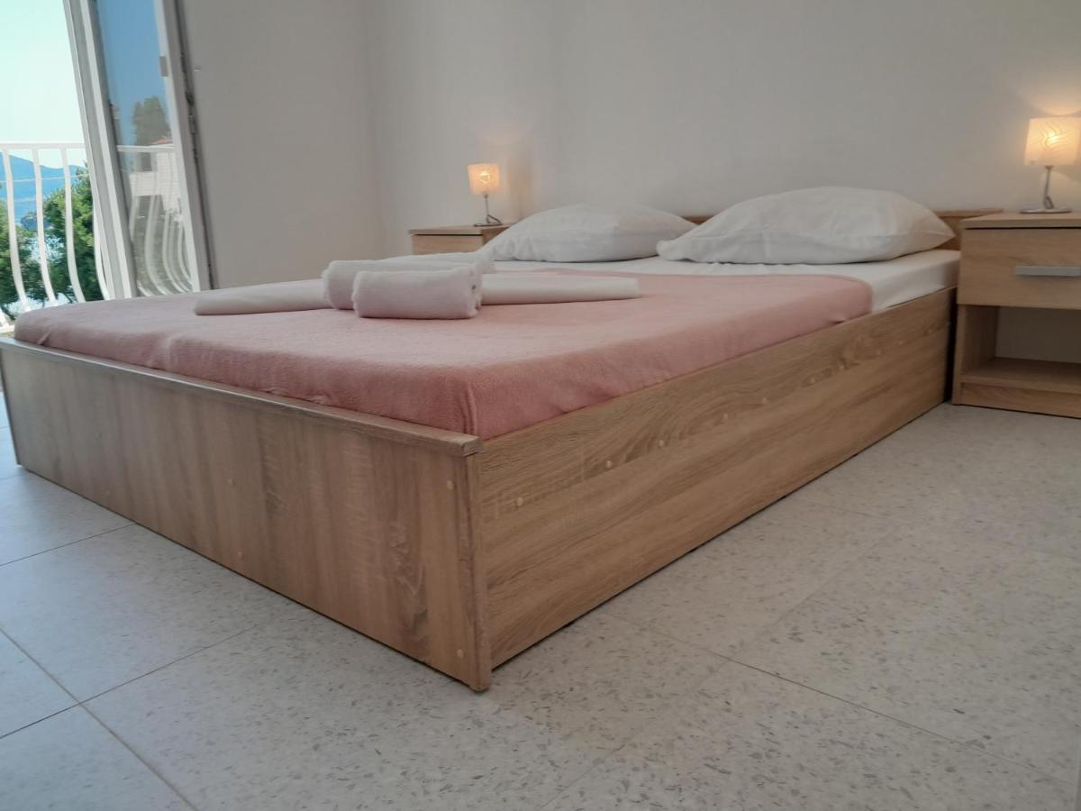 Apartmani Urlic Sreser Exterior foto